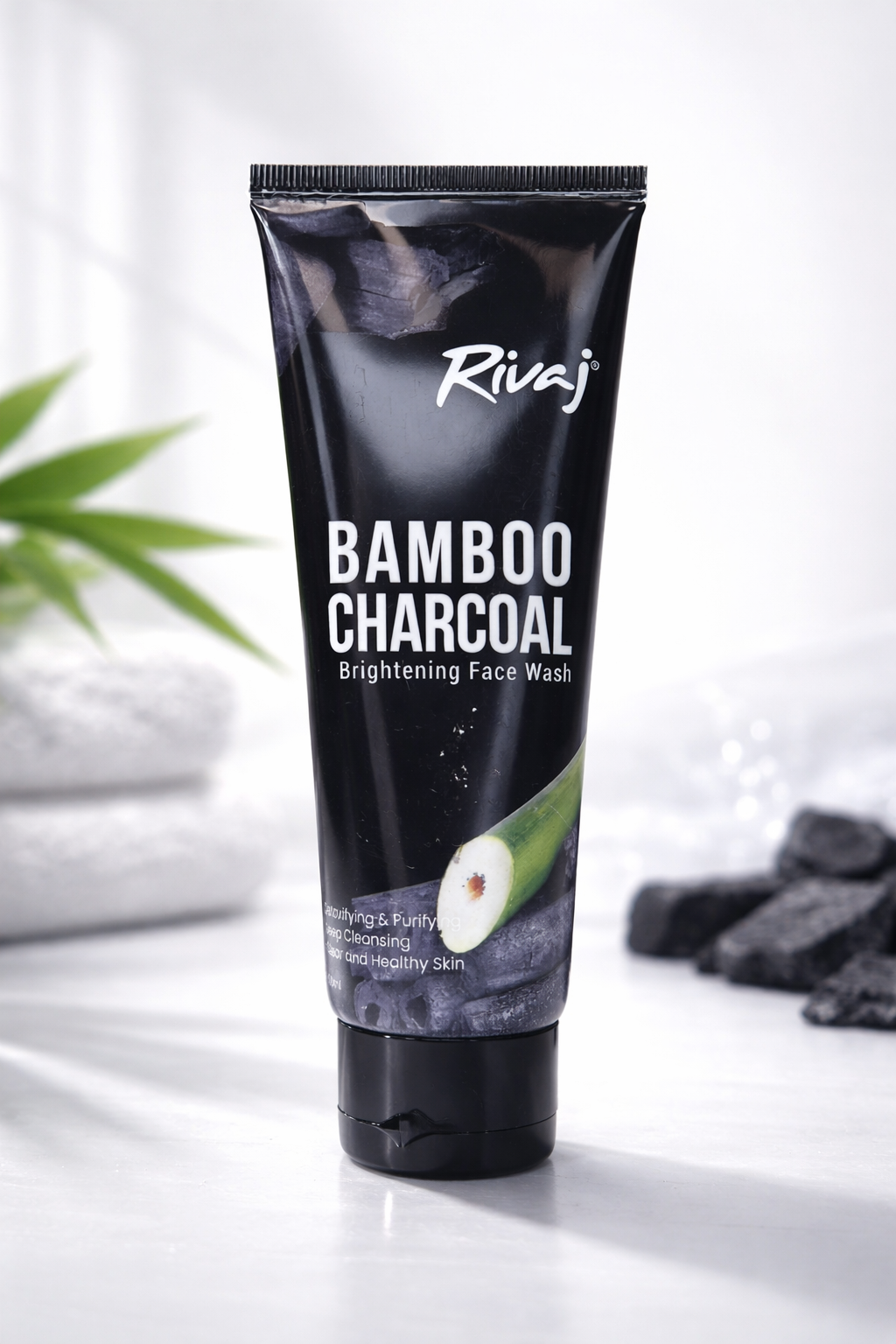 Rivaj Bamboo Charcoal Brightening Face Wash – غسول ريفاج بالفحم والبامبو لتفتيح وتنقية البشرة